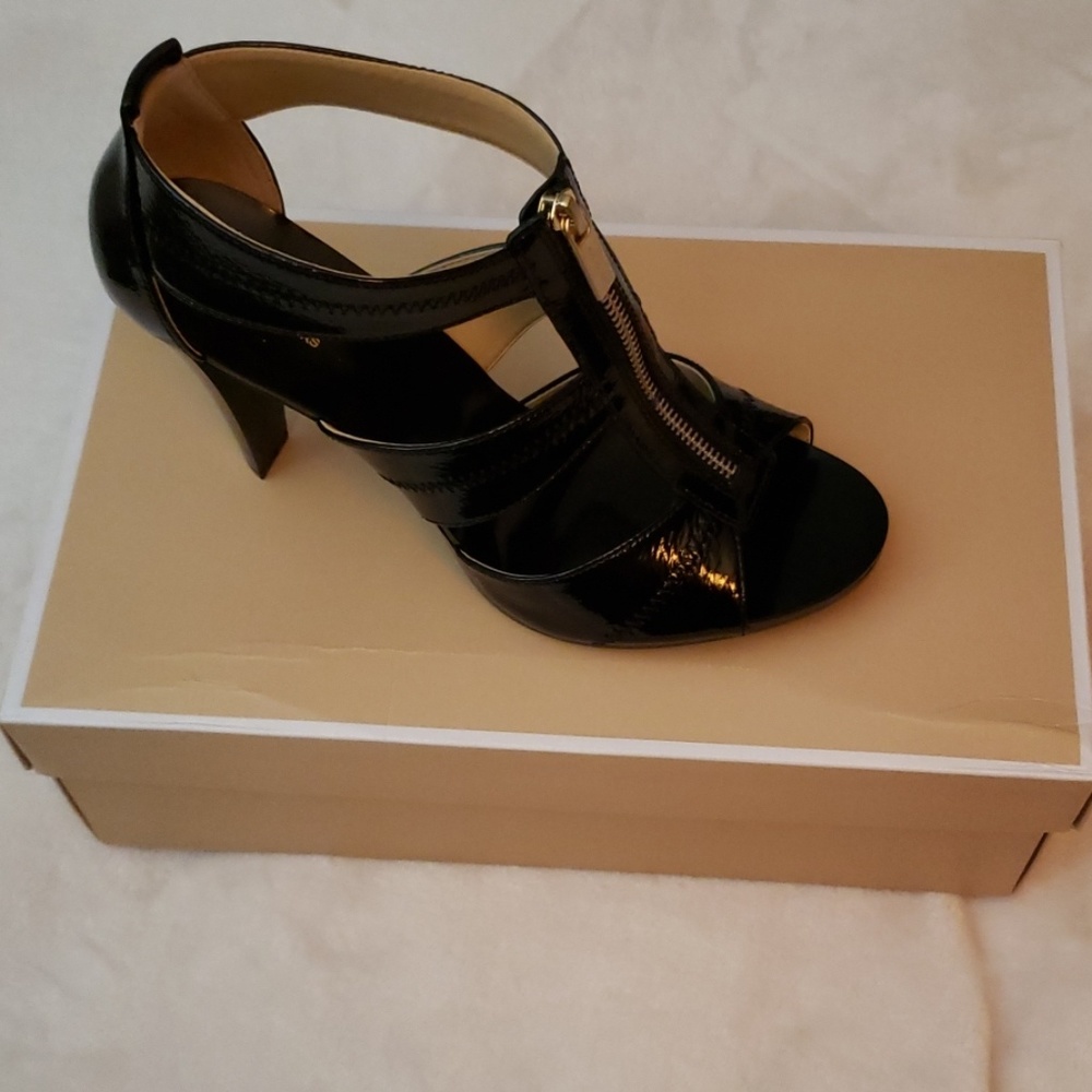 Michael kors heels